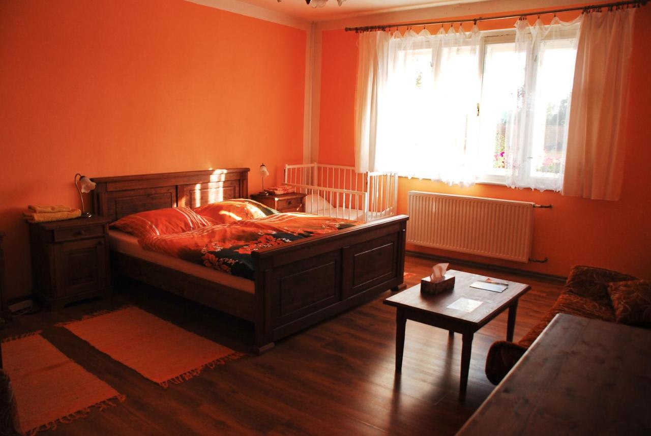 Hostinec A Penzion U Rezku Jistebnice Luaran gambar
